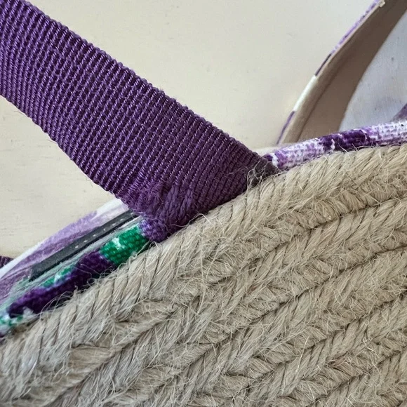 Burberry Wedge Wrap Sandals - Picture 4 of 8